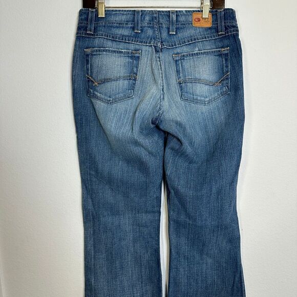 Buckle BKE Sassy Flare Jeans Women's 28 X 31.5 Blue Denim Mid Rise 5-Pockets - Picture 5 of 11